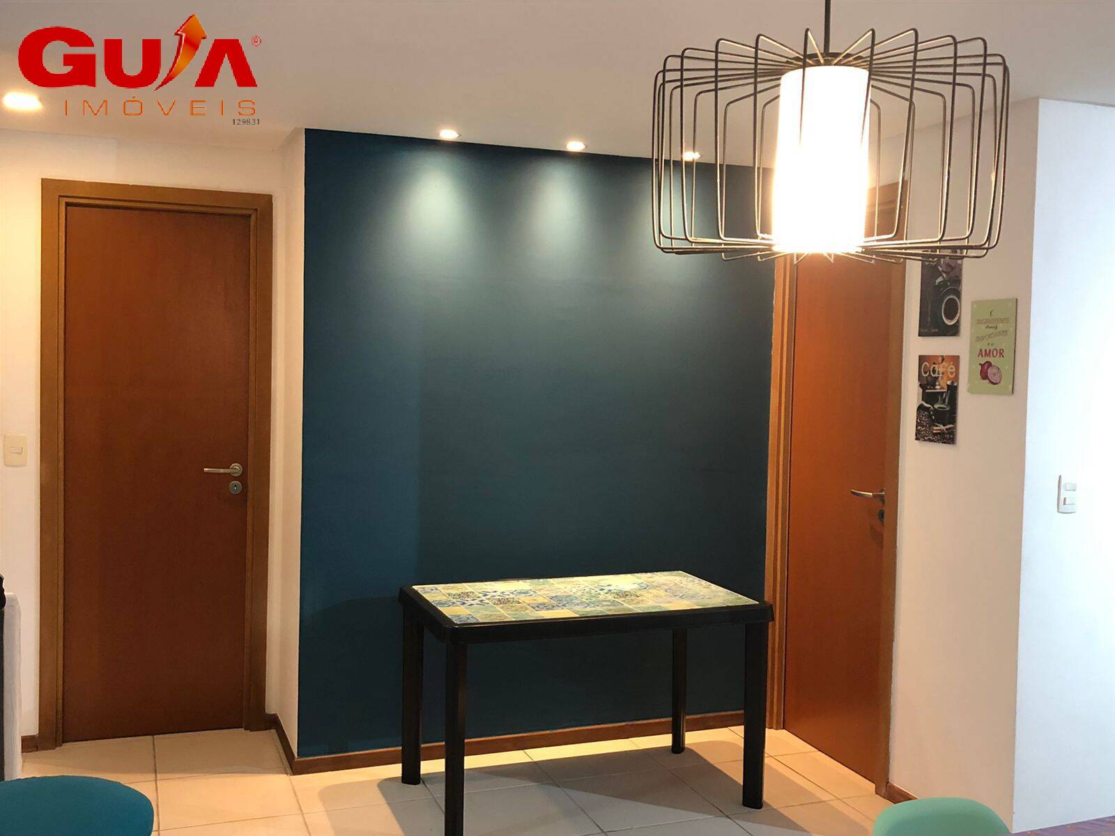 Apartamento à venda com 3 quartos, 114m² - Foto 2