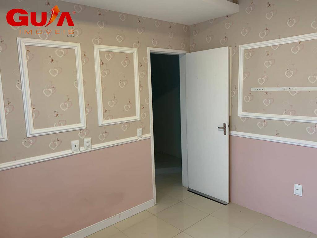 Casa à venda com 3 quartos, 150m² - Foto 8