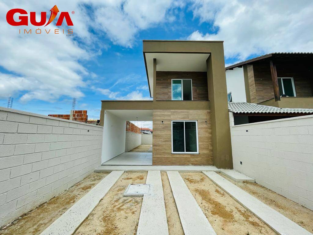 Casa à venda com 3 quartos, 104m² - Foto 1