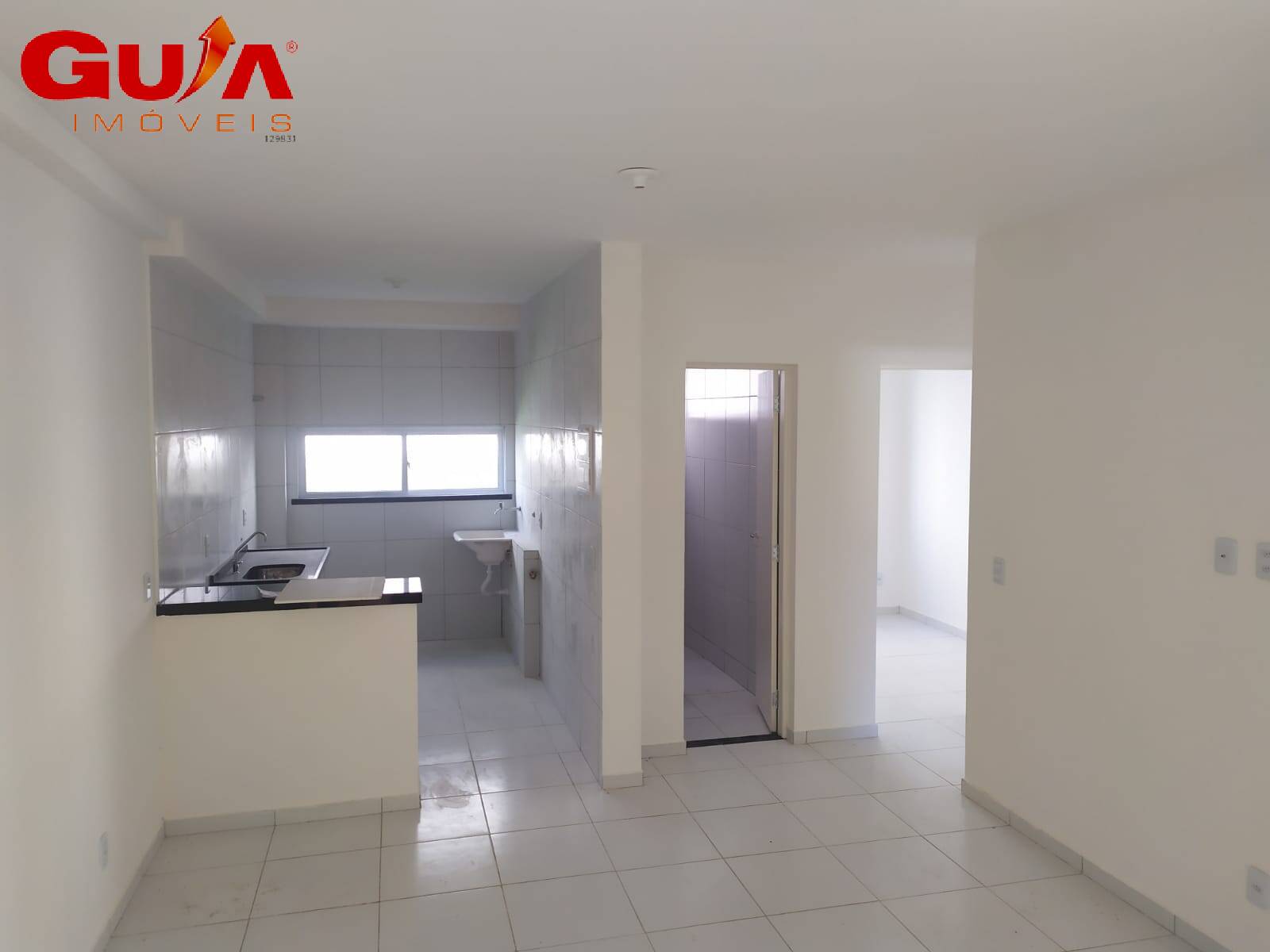 Apartamento à venda com 3 quartos, 70m² - Foto 2