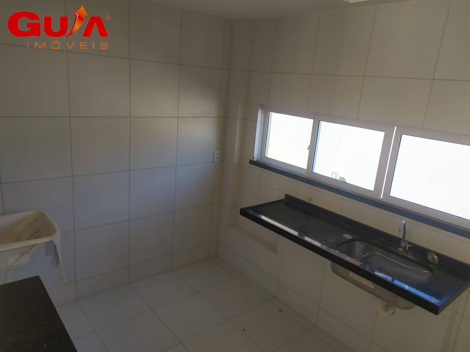 Apartamento à venda com 3 quartos, 70m² - Foto 3