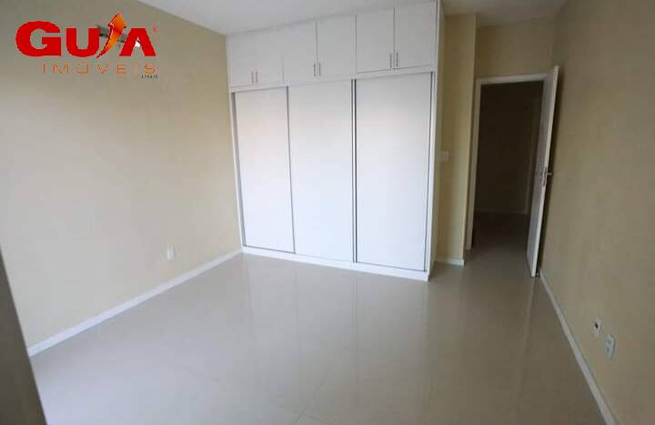 Casa à venda com 3 quartos, 120m² - Foto 13