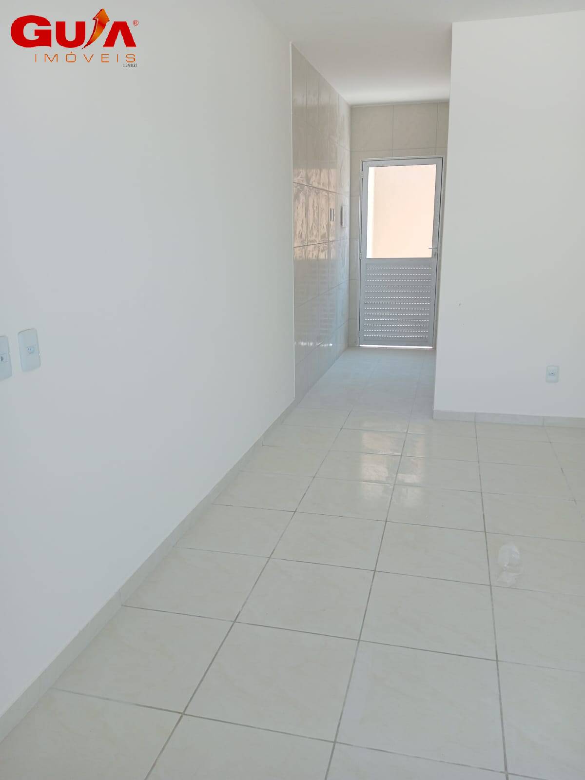 Casa de Condomínio à venda com 2 quartos, 70m² - Foto 2