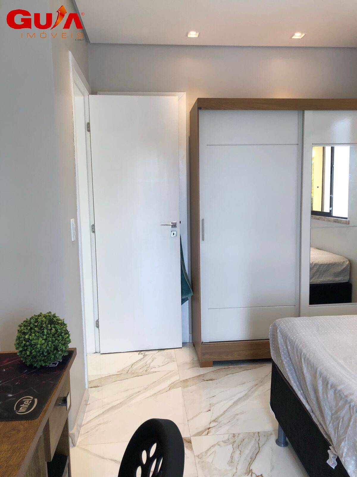 Casa à venda com 3 quartos, 166m² - Foto 14