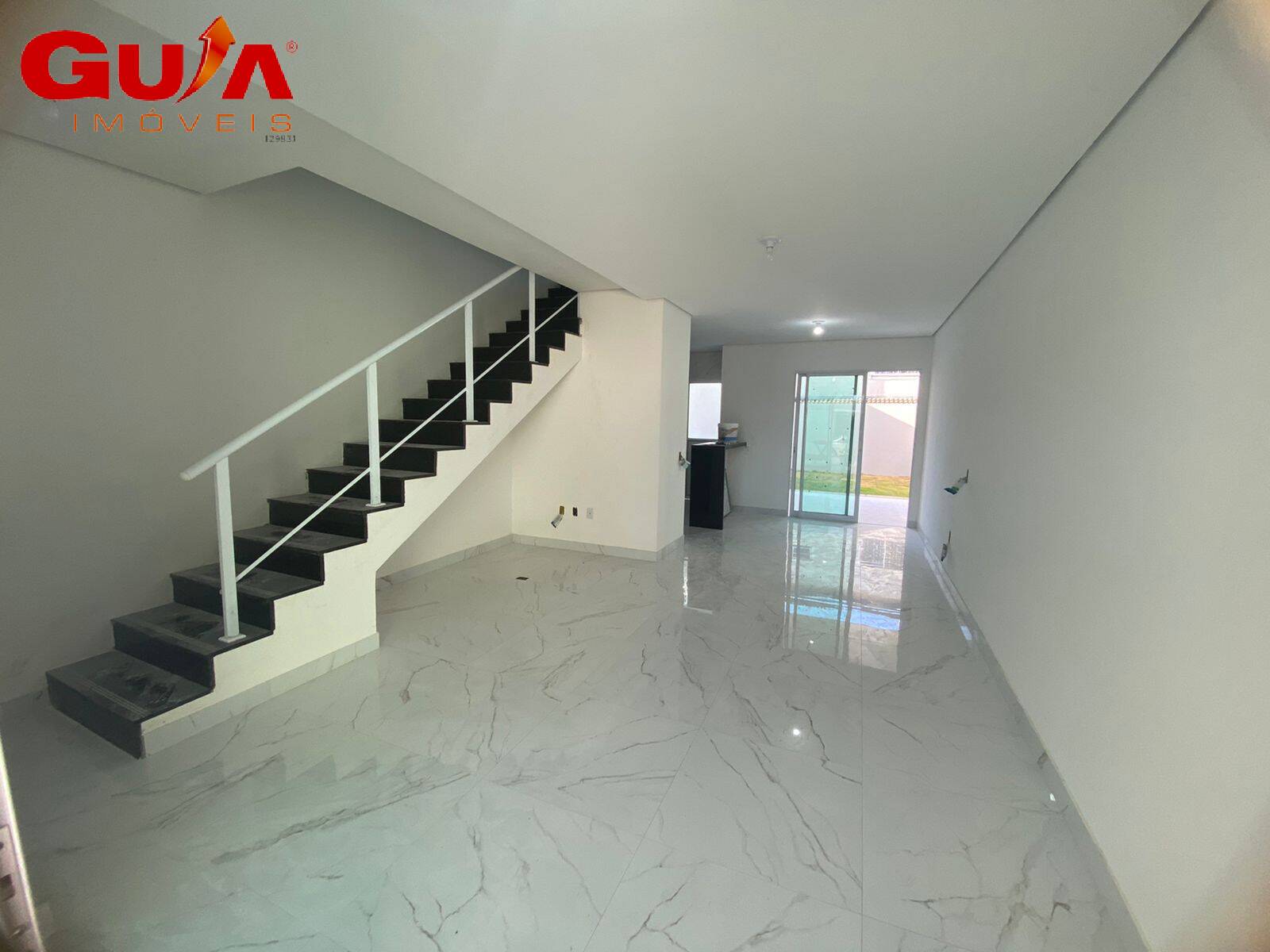 Casa à venda com 3 quartos, 124m² - Foto 4