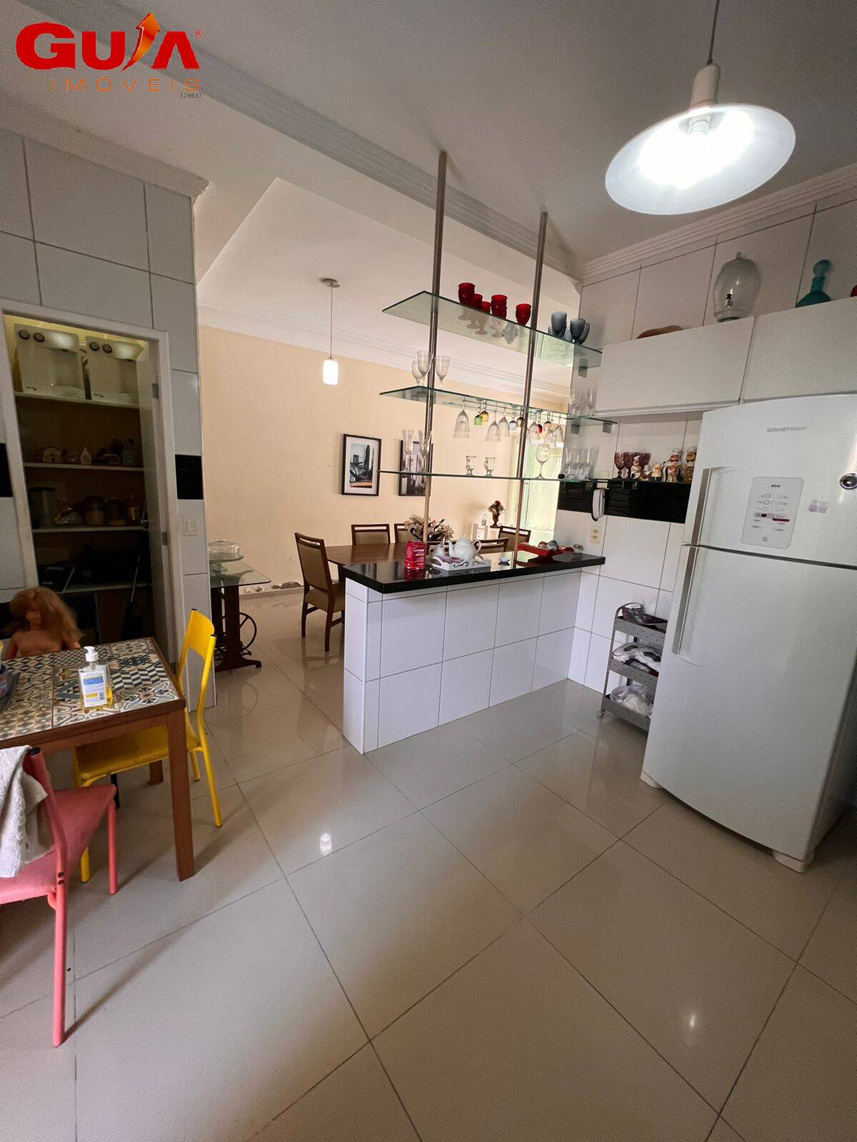 Casa à venda com 3 quartos, 80m² - Foto 3