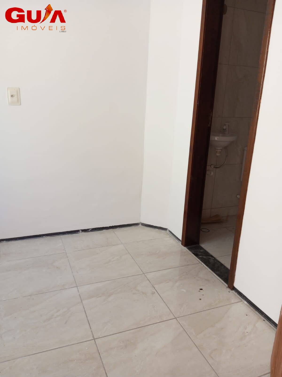 Casa à venda com 3 quartos, 128m² - Foto 3