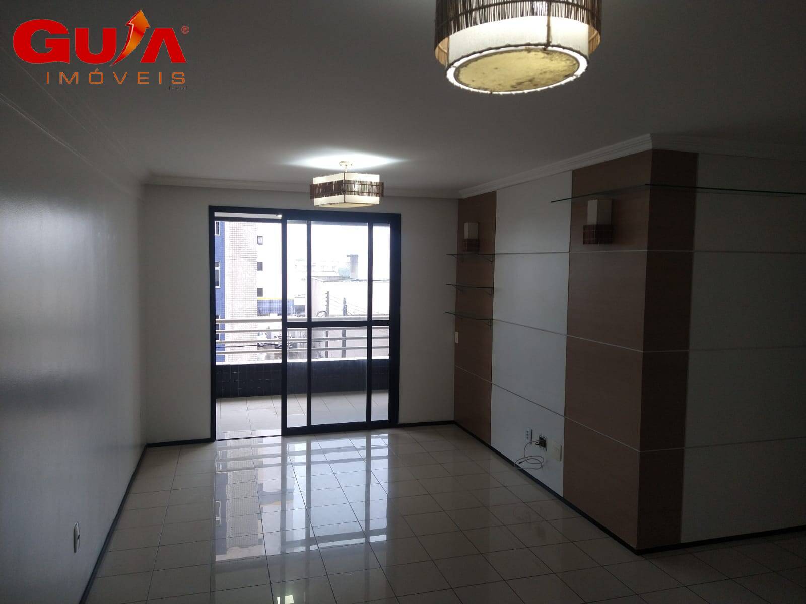 Apartamento à venda com 3 quartos, 101m² - Foto 2