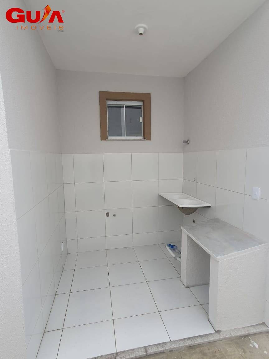 Casa à venda com 3 quartos, 110m² - Foto 3