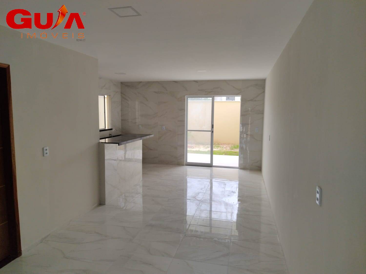 Casa à venda com 4 quartos, 140m² - Foto 4