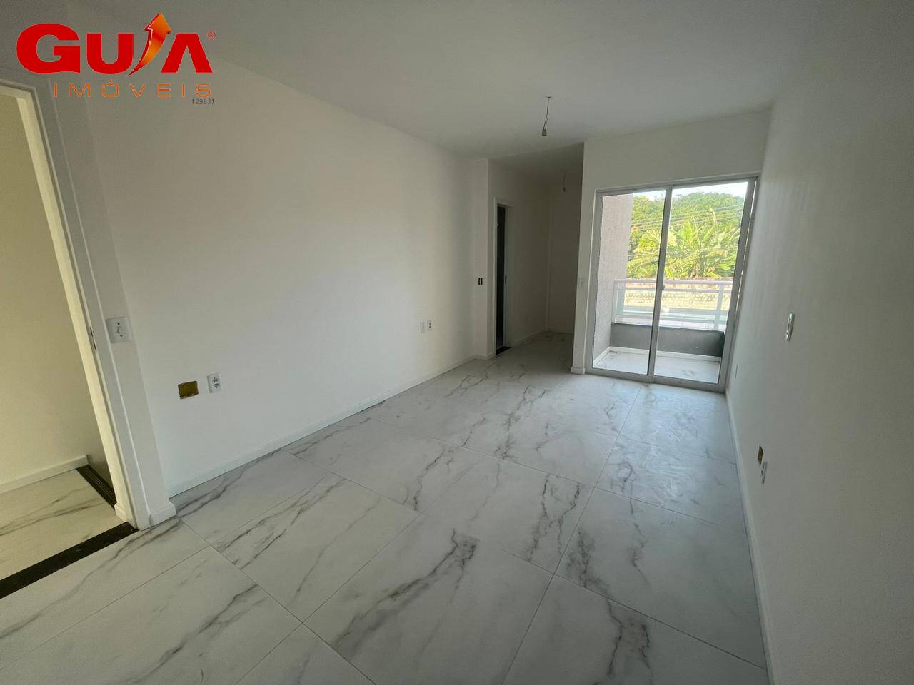 Casa à venda com 3 quartos, 90m² - Foto 8