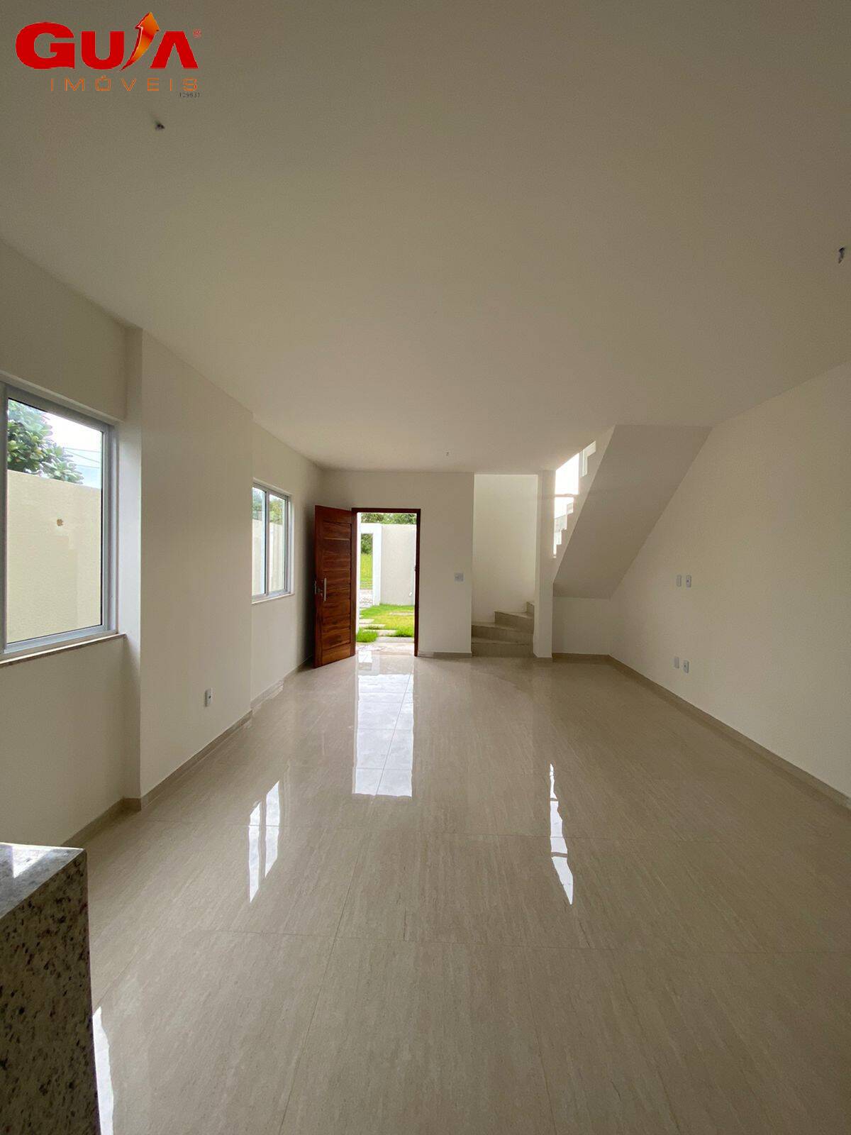 Casa à venda com 3 quartos, 113m² - Foto 3