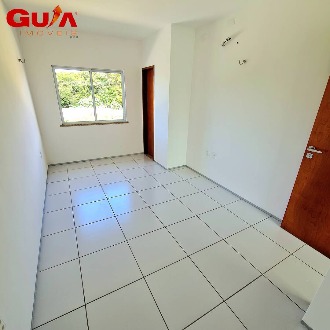 Casa à venda com 3 quartos, 96m² - Foto 11