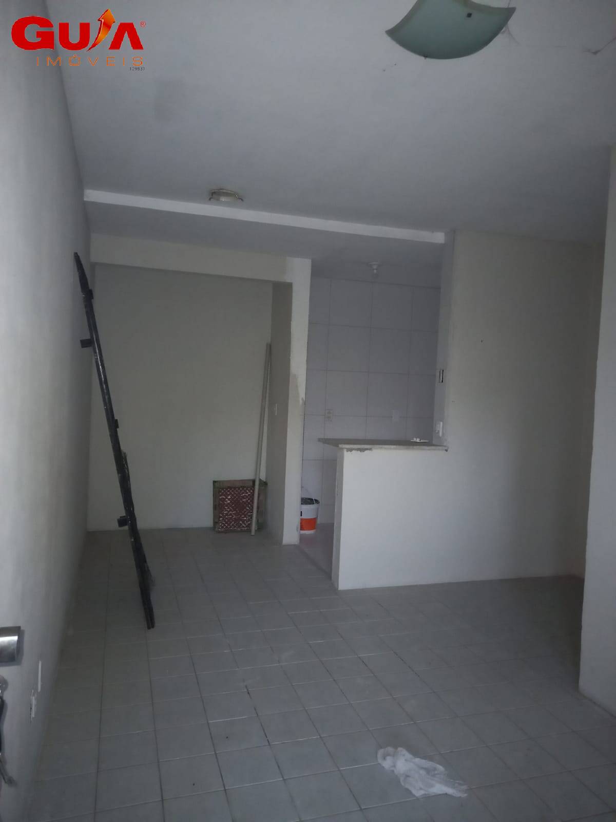 Apartamento à venda com 2 quartos, 45m² - Foto 2