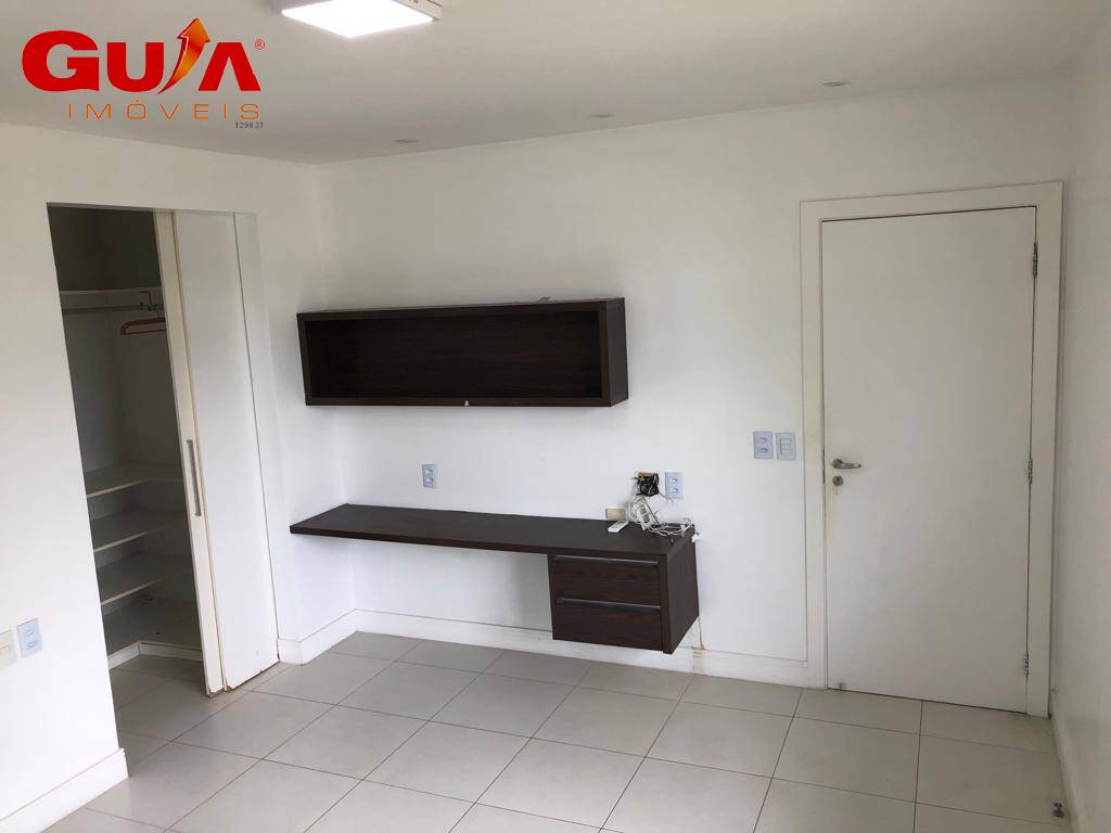 Casa de Condomínio para alugar com 4 quartos, 400m² - Foto 28