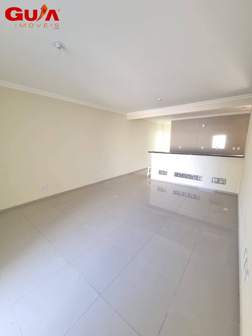 Casa à venda com 3 quartos, 160m² - Foto 2