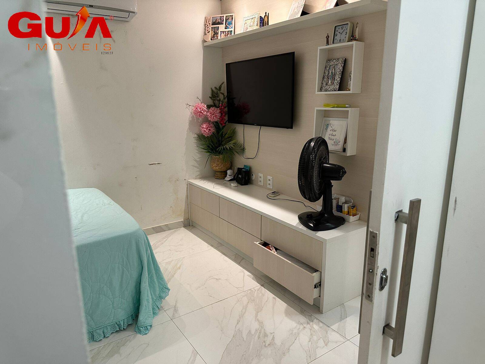 Casa de Condomínio à venda com 4 quartos, 238m² - Foto 10