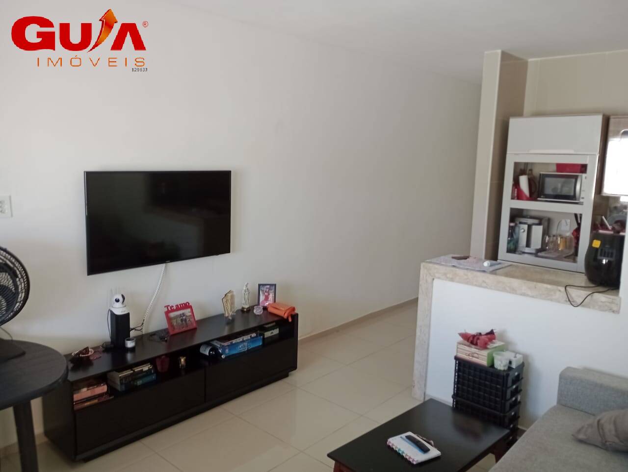 Casa à venda com 3 quartos, 80m² - Foto 3