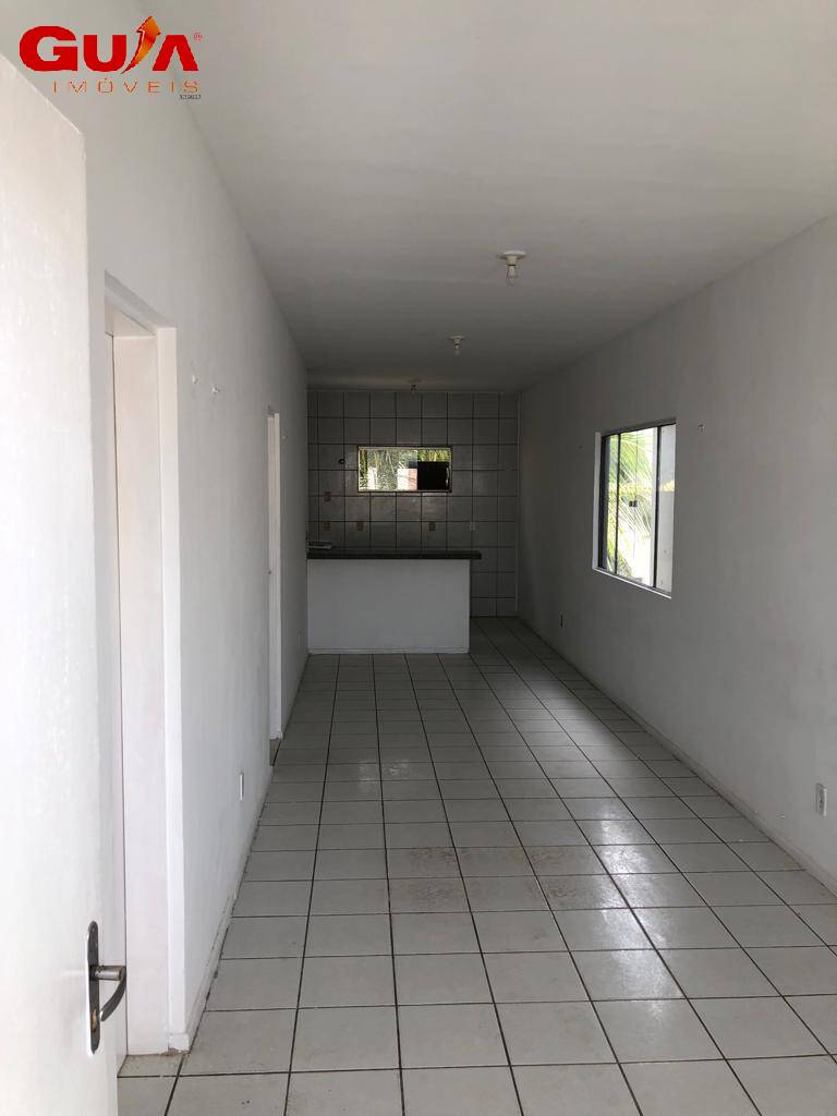 Casa para alugar com 2 quartos, 80m² - Foto 4