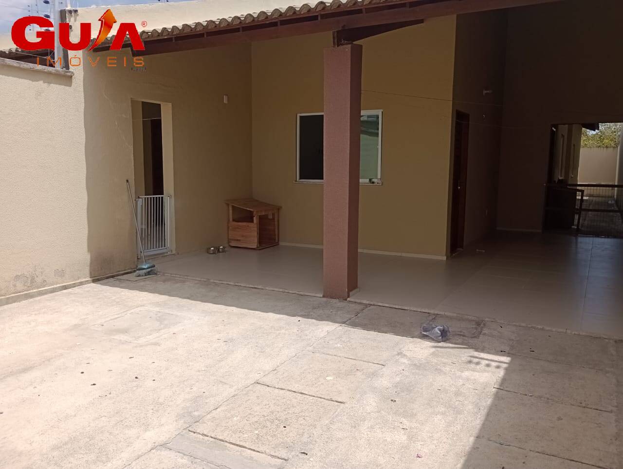 Casa à venda com 3 quartos, 80m² - Foto 1