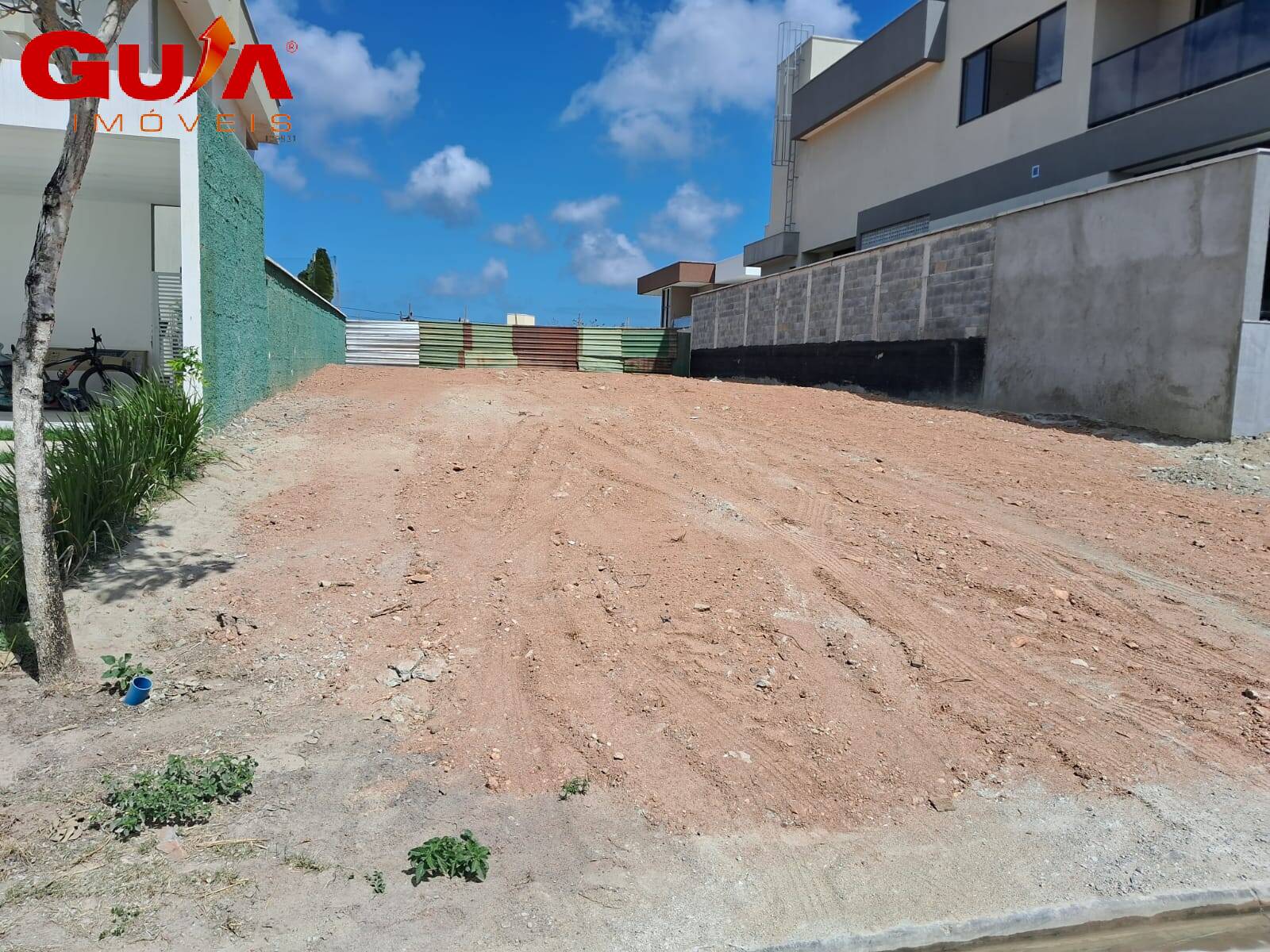 Terreno à venda, 337m² - Foto 1