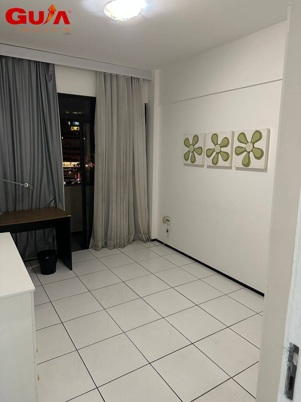 Apartamento à venda com 3 quartos, 93m² - Foto 8