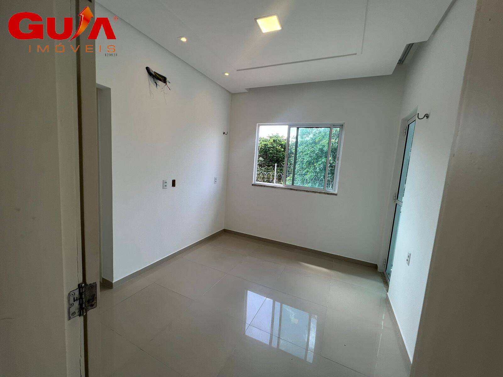 Casa à venda com 4 quartos, 271m² - Foto 12