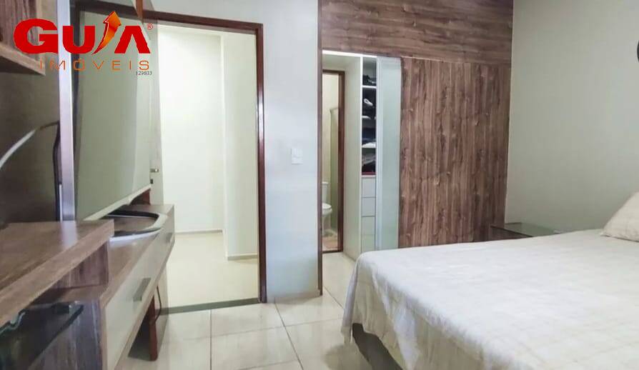 Casa à venda com 3 quartos, 300m² - Foto 5