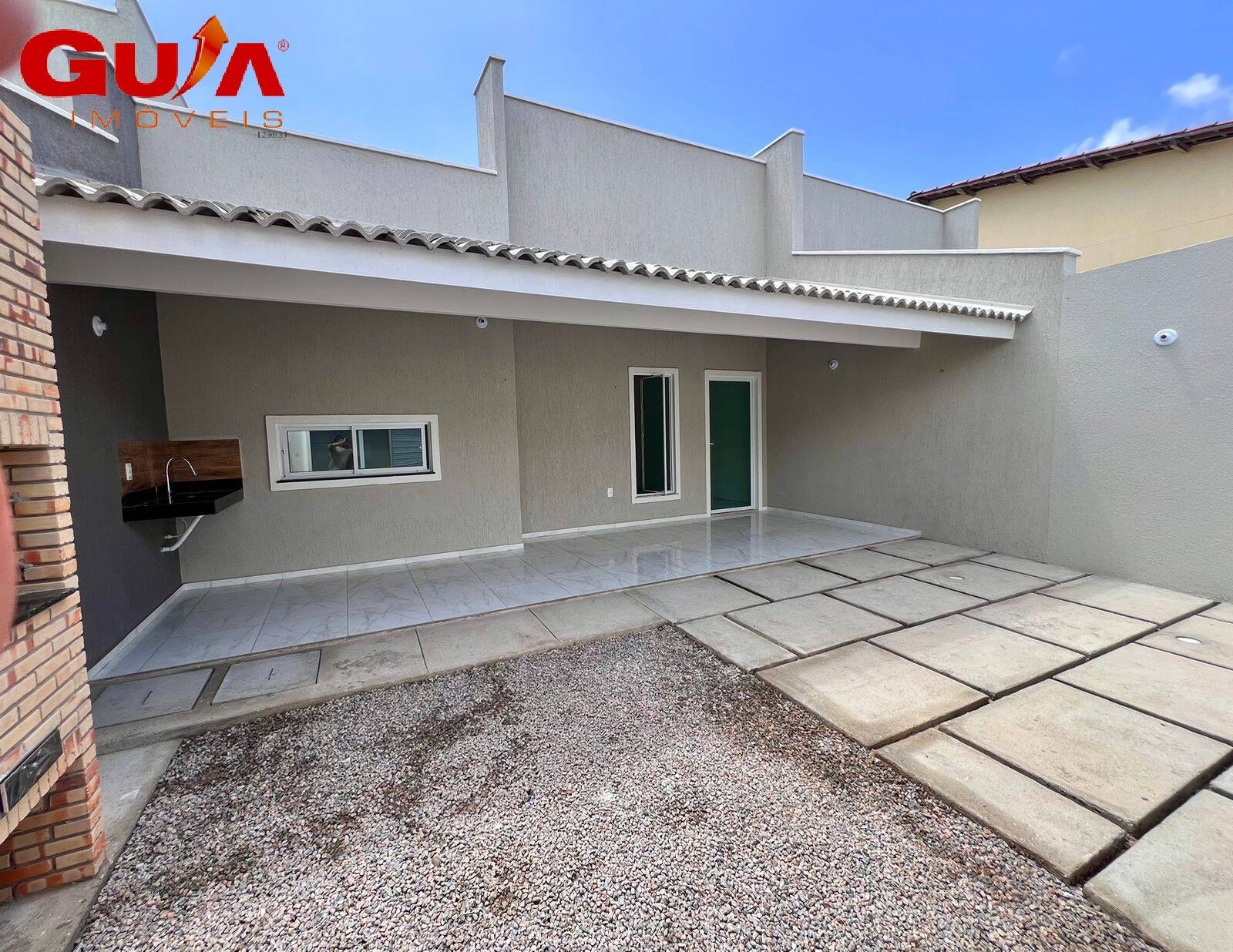 Casa à venda com 3 quartos, 138m² - Foto 2