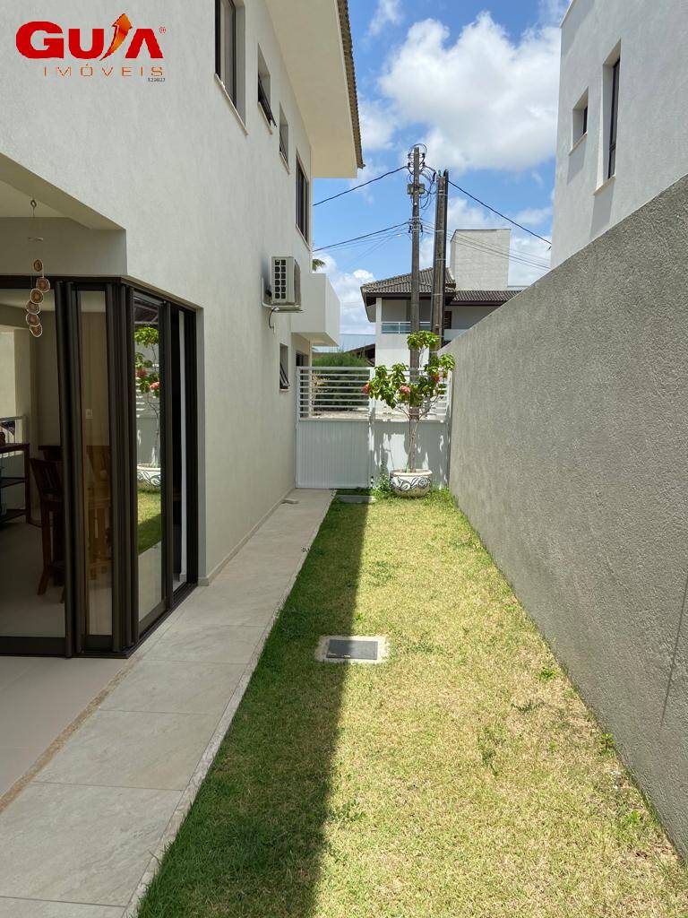 Casa de Condomínio para alugar com 4 quartos, 191m² - Foto 40