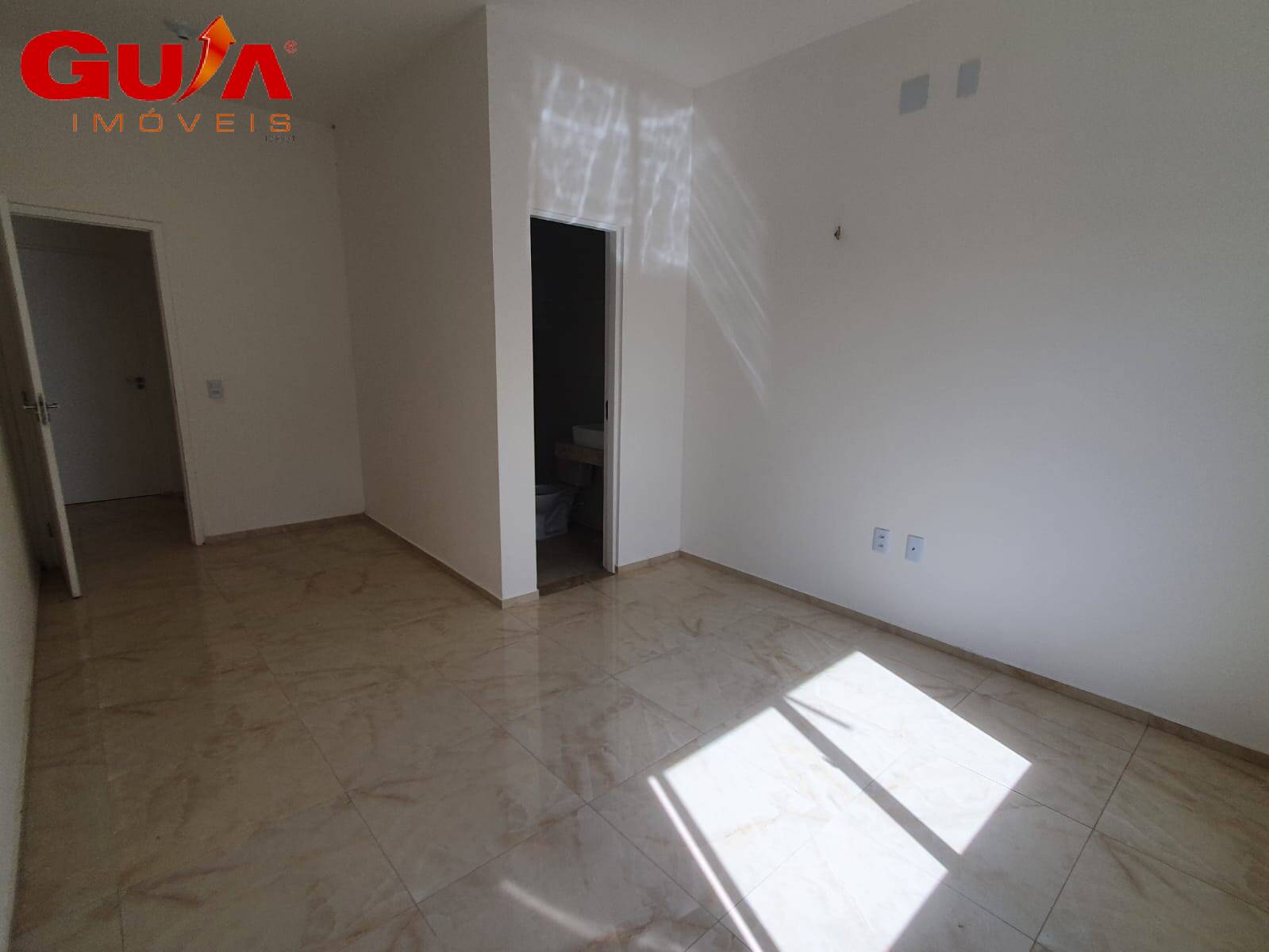 Casa à venda com 3 quartos, 118m² - Foto 14