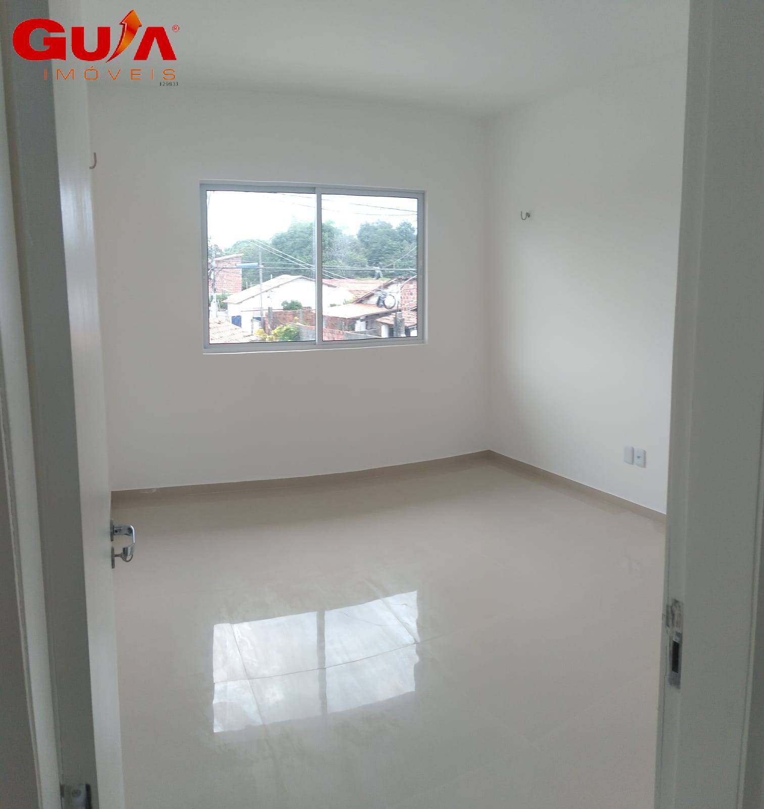 Casa à venda com 3 quartos, 100m² - Foto 9