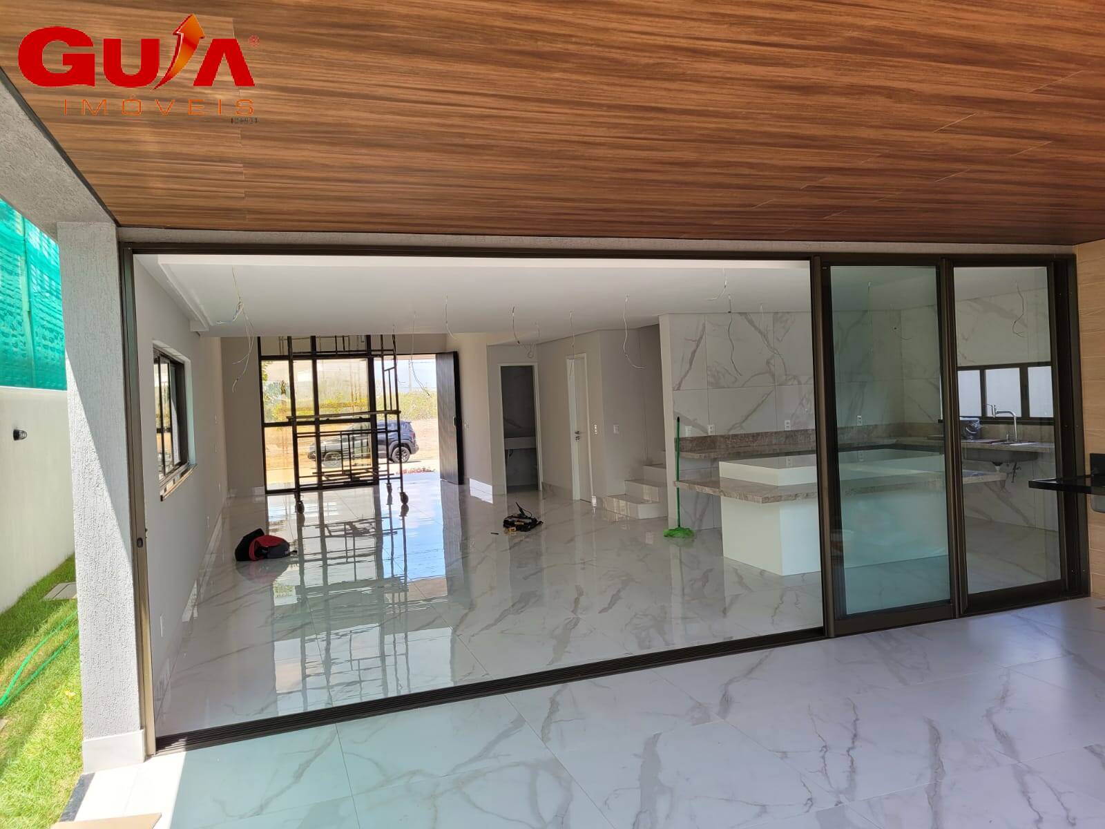 Casa de Condomínio à venda com 4 quartos, 251m² - Foto 5