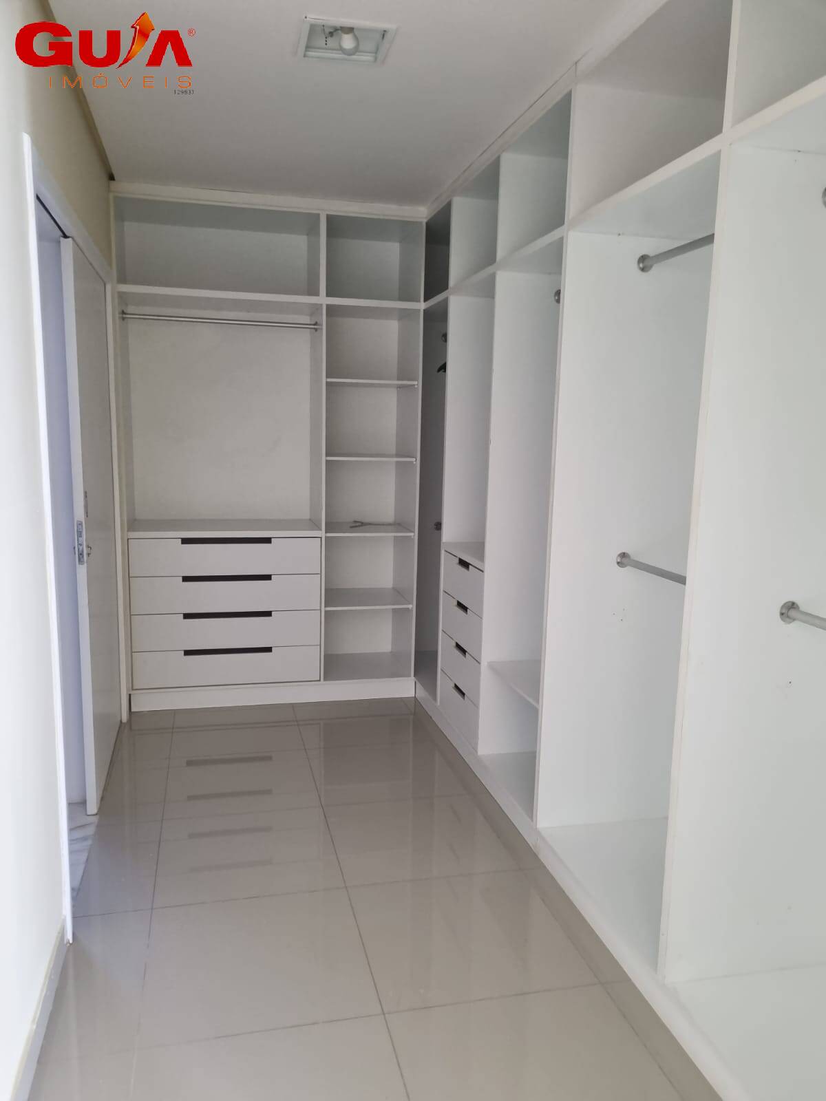 Casa de Condomínio para alugar com 5 quartos, 404m² - Foto 12