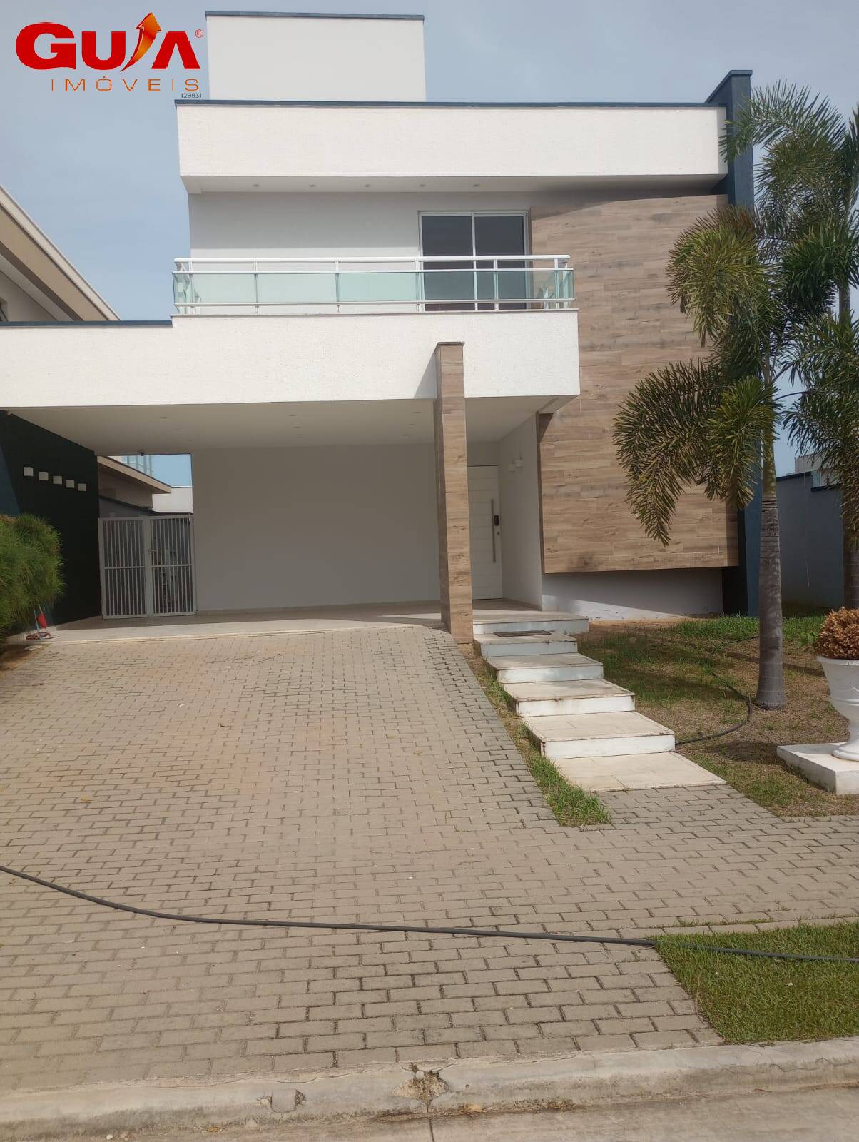 Casa de Condomínio para alugar com 5 quartos, 450m² - Foto 1