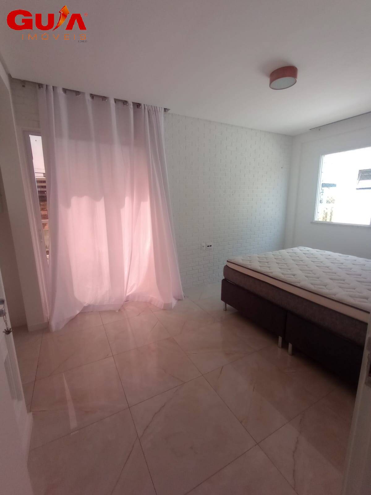 Casa de Condomínio para alugar com 5 quartos, 450m² - Foto 16