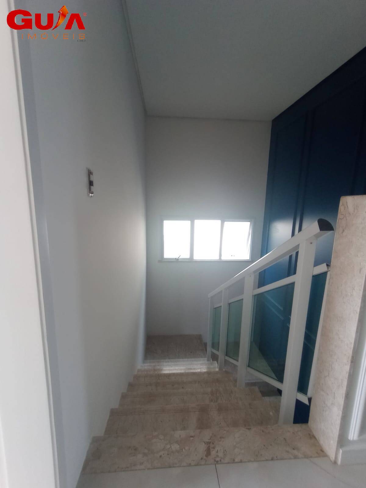 Casa de Condomínio para alugar com 5 quartos, 450m² - Foto 25