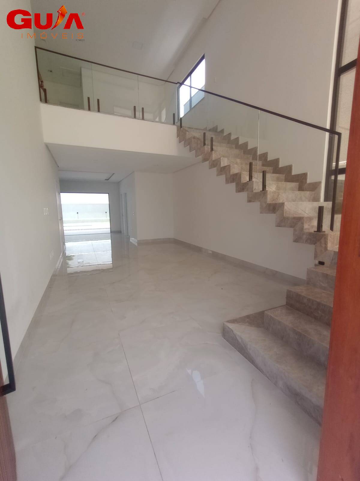 Casa de Condomínio à venda com 4 quartos, 260m² - Foto 3