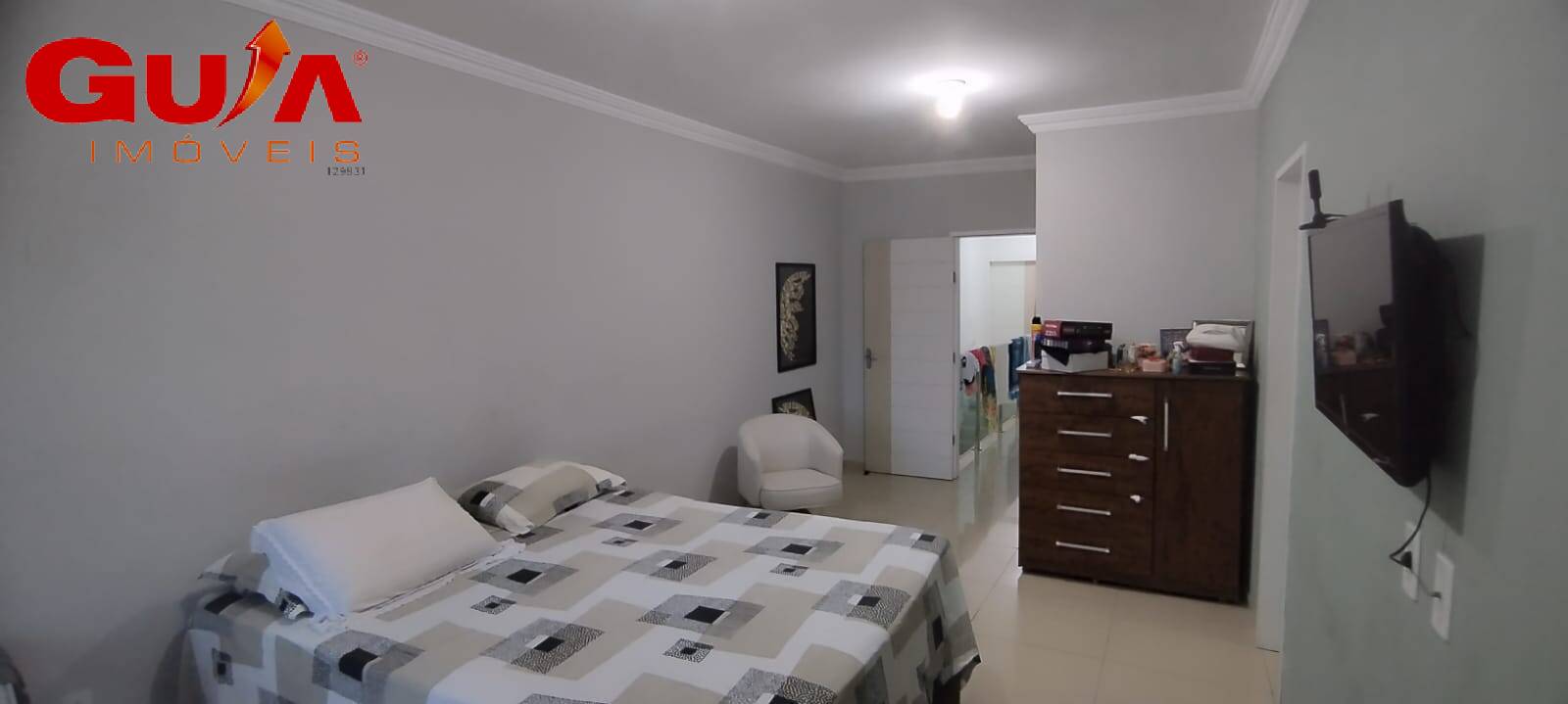 Casa à venda com 4 quartos, 200m² - Foto 10