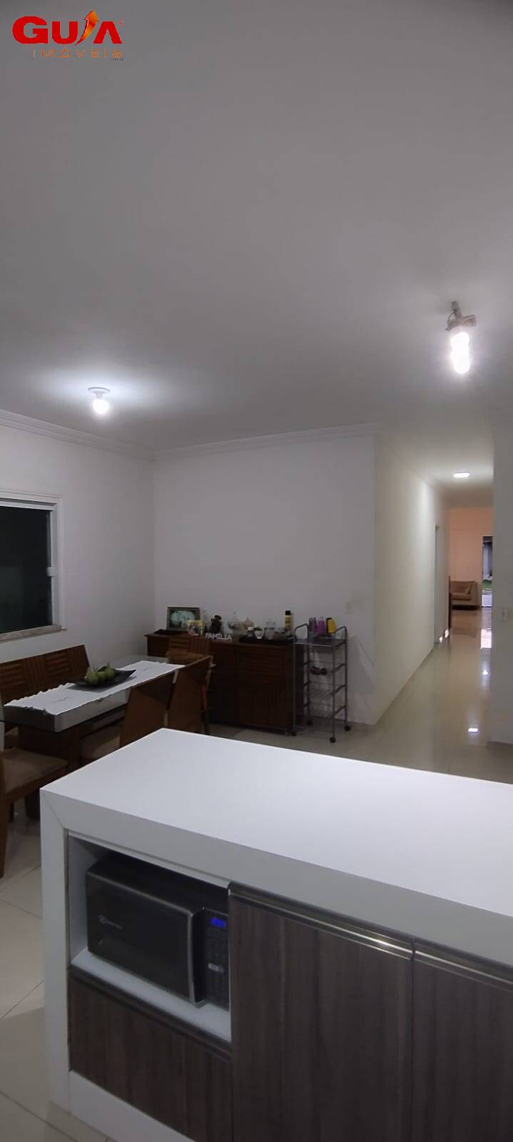 Casa à venda com 4 quartos, 200m² - Foto 8