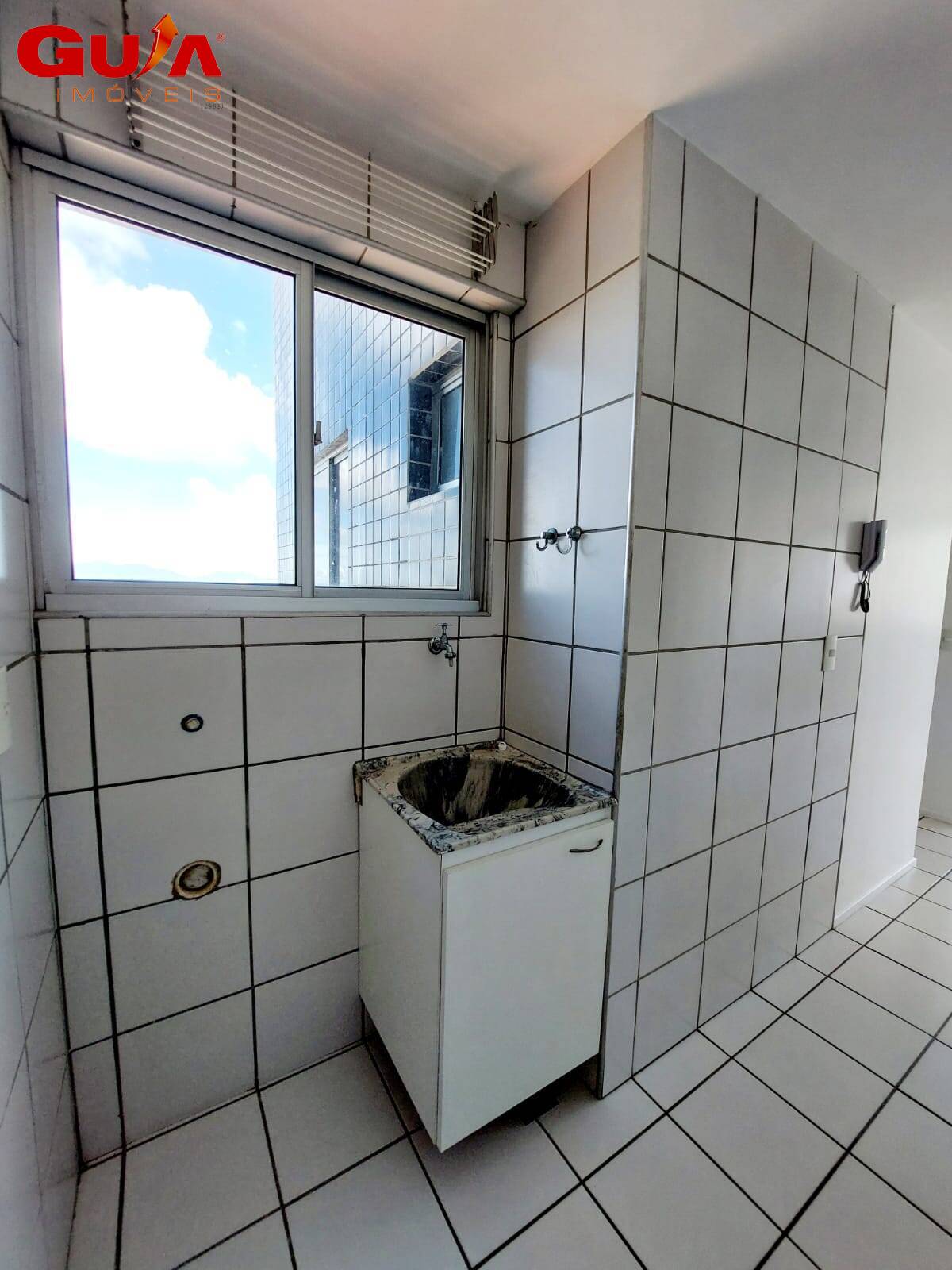 Apartamento à venda com 2 quartos, 43m² - Foto 3