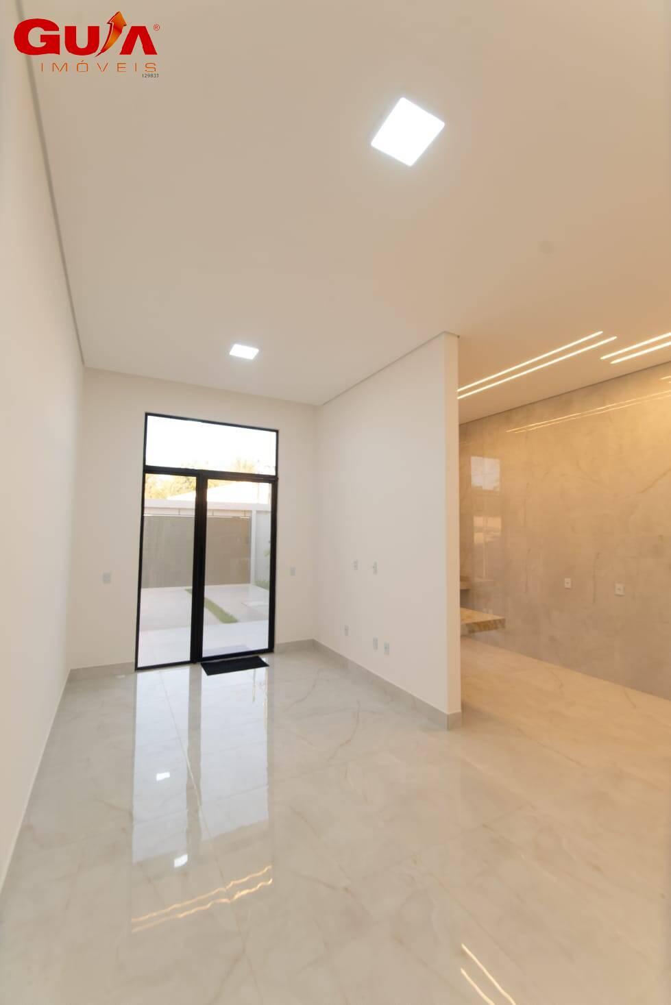 Casa à venda com 3 quartos, 97m² - Foto 5