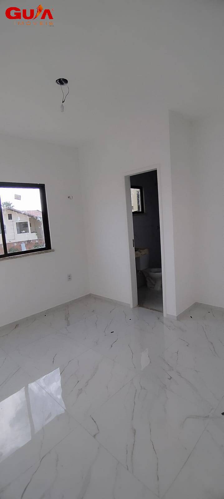 Casa à venda com 4 quartos, 149m² - Foto 14