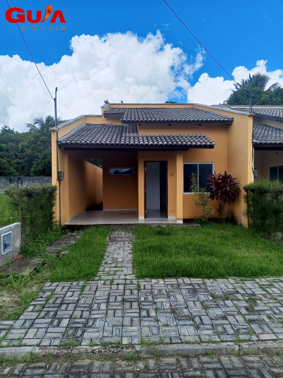 Casa de Condomínio à venda com 2 quartos, 150m² - Foto 1