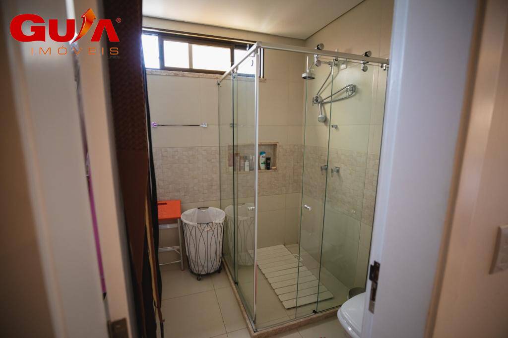 Casa de Condomínio à venda com 4 quartos, 230m² - Foto 8