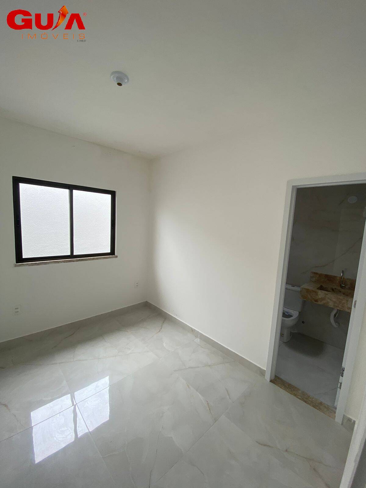 Casa à venda com 3 quartos, 107m² - Foto 9