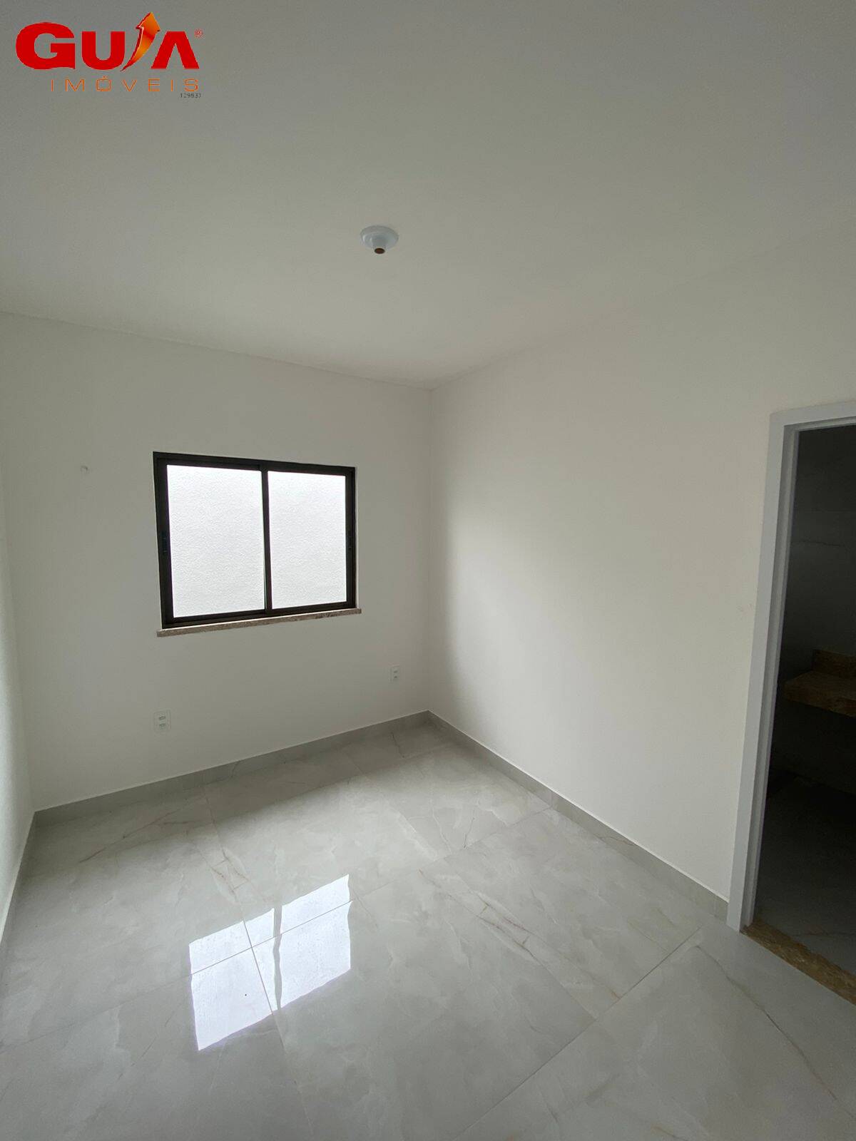 Casa à venda com 3 quartos, 107m² - Foto 7