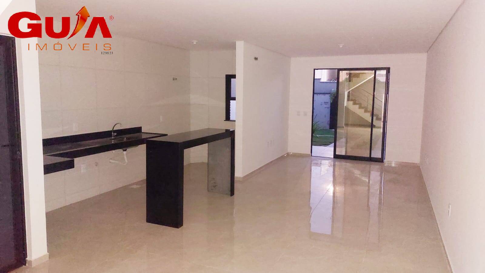 Casa à venda com 4 quartos, 180m² - Foto 3