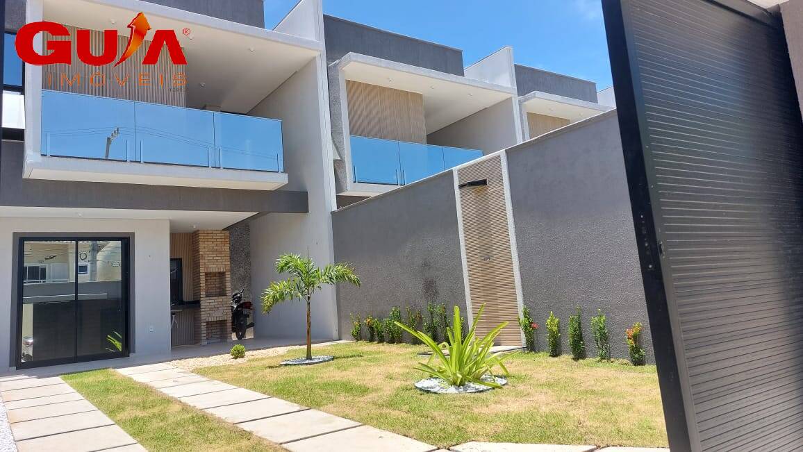 Casa à venda com 4 quartos, 180m² - Foto 2