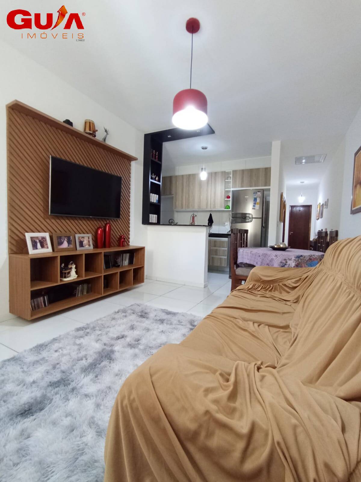 Casa à venda com 2 quartos, 80m² - Foto 1